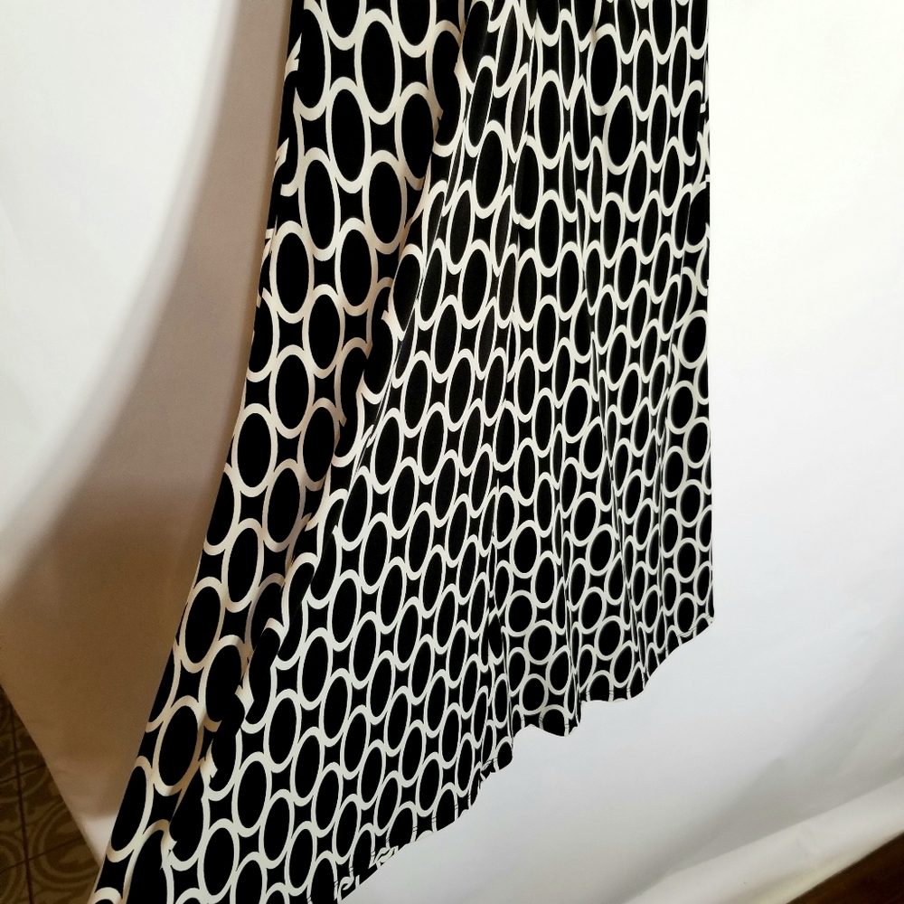 White House Black Market Dress Women’s 4 Black & White Sleeveless Faux Wrap - Picture 4 of 8